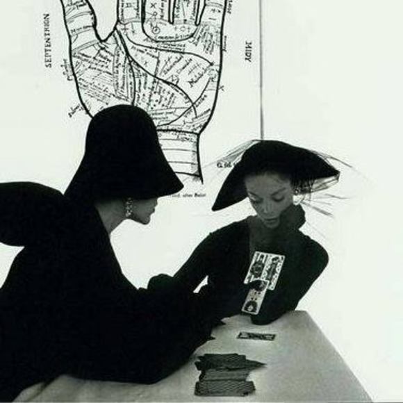 Meet your Posher, Sharon - Picture 1 of 1